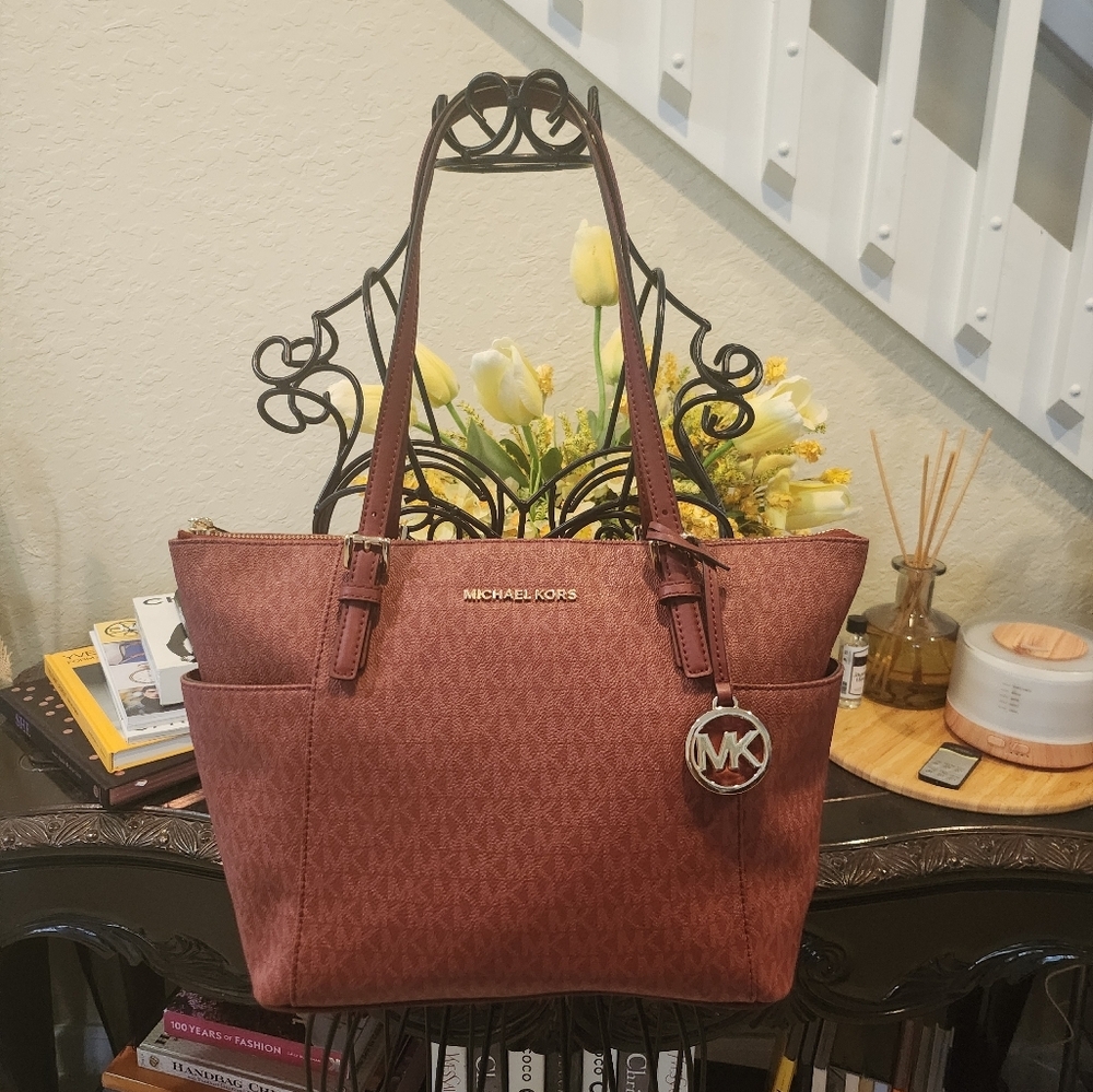 Michael Kors Logo Jet Set East West Top Zip Tote NWOT
